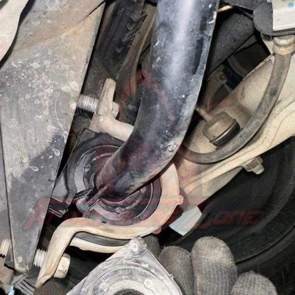 BMW X5 E70 thay thế hệ thống gầm