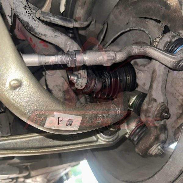 BMW X5 E70 thay thế hệ thống gầm