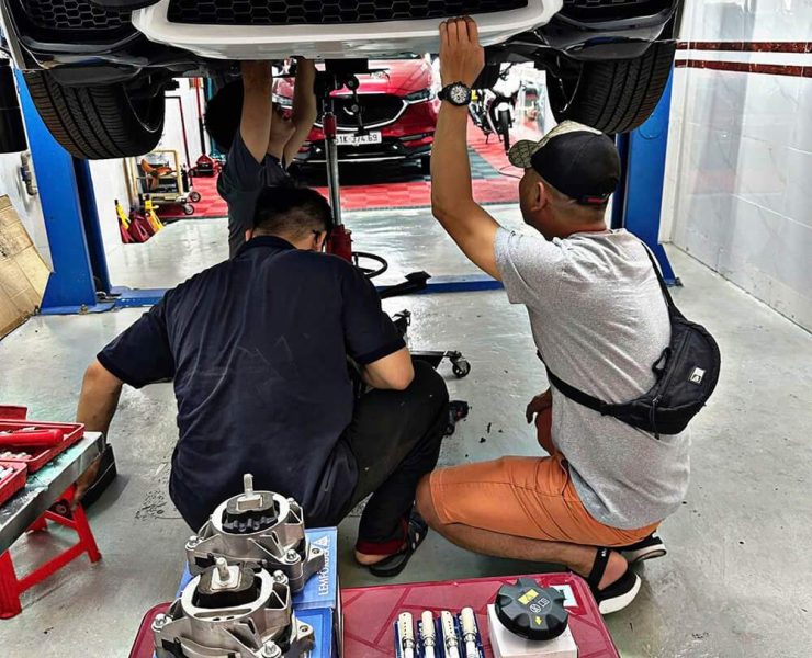 Thay thế hệ thống gầm cao su chân máy