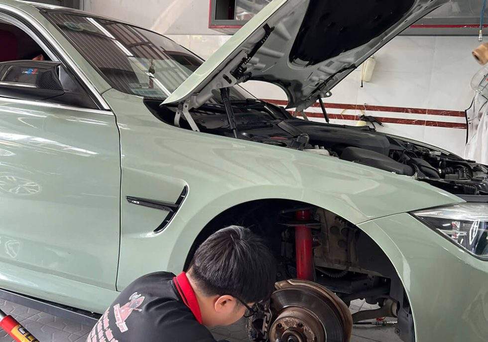 Ve sinh xe chi tiet -0