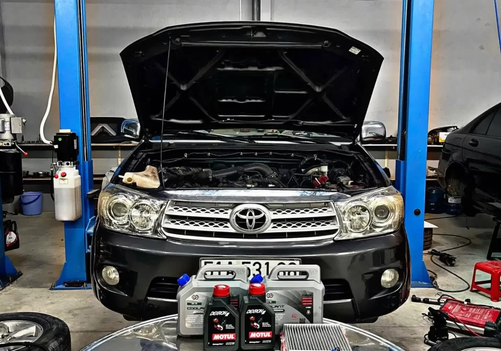 Toyota Fortuner bảo dưỡng
